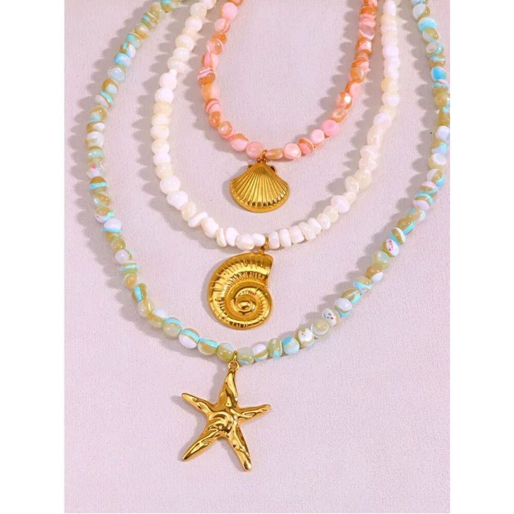 Shell Pendant Necklace #2586 - Picture 3 of 4